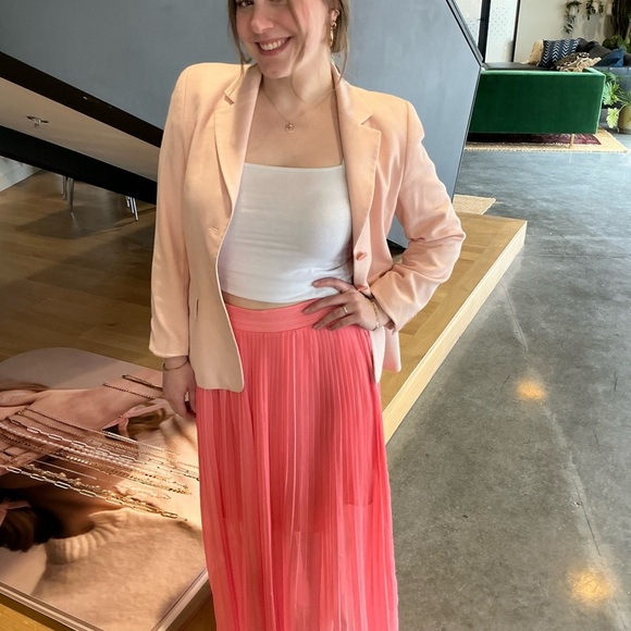 Escada beautiful pale pink cashmere blend blazer - Picture 2 of 14